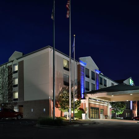 Holiday Inn Express Hotel & Suites Milwaukee-New Berlin By Ihg Eksteriør billede