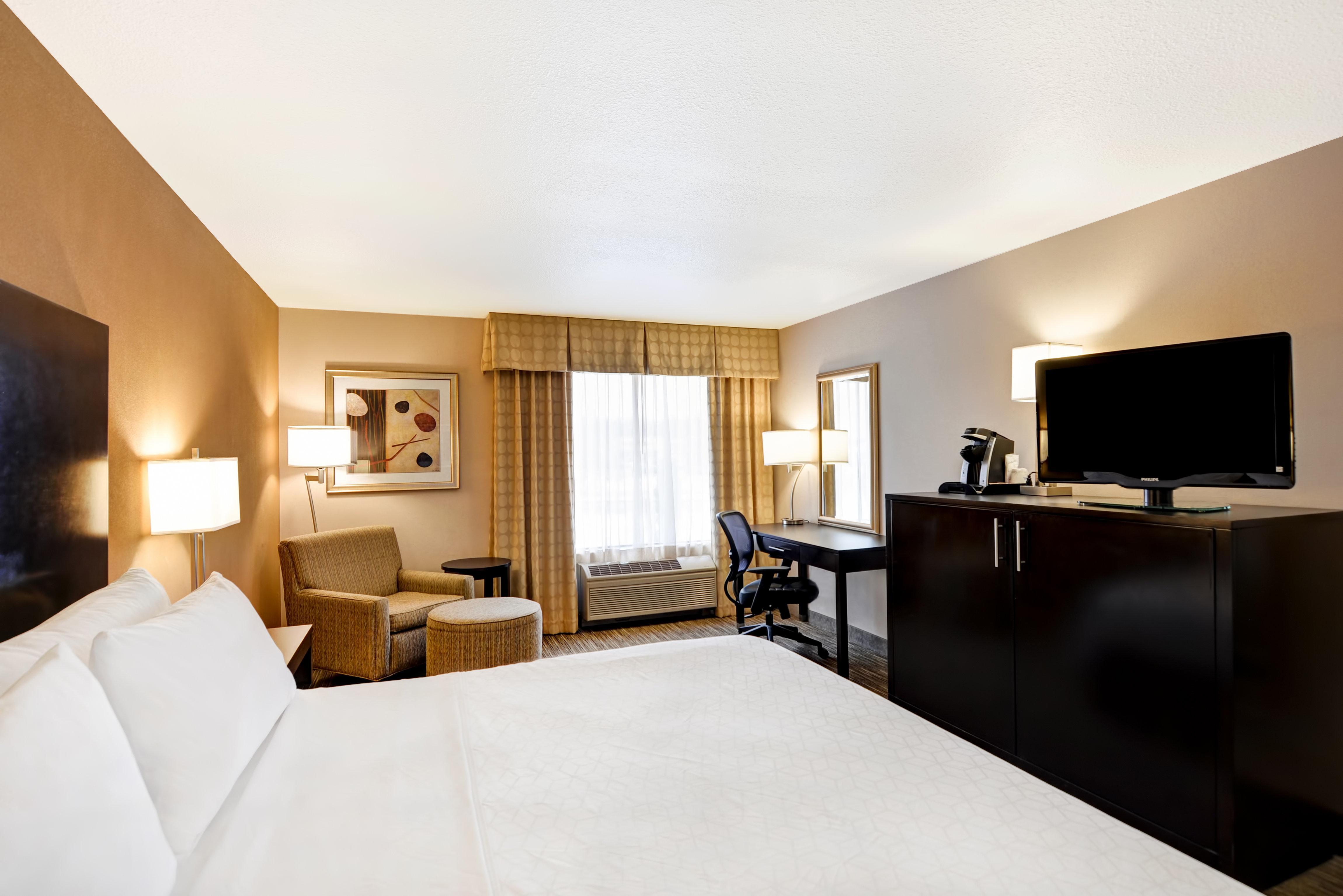 Holiday Inn Express Hotel & Suites Milwaukee-New Berlin By Ihg Eksteriør billede