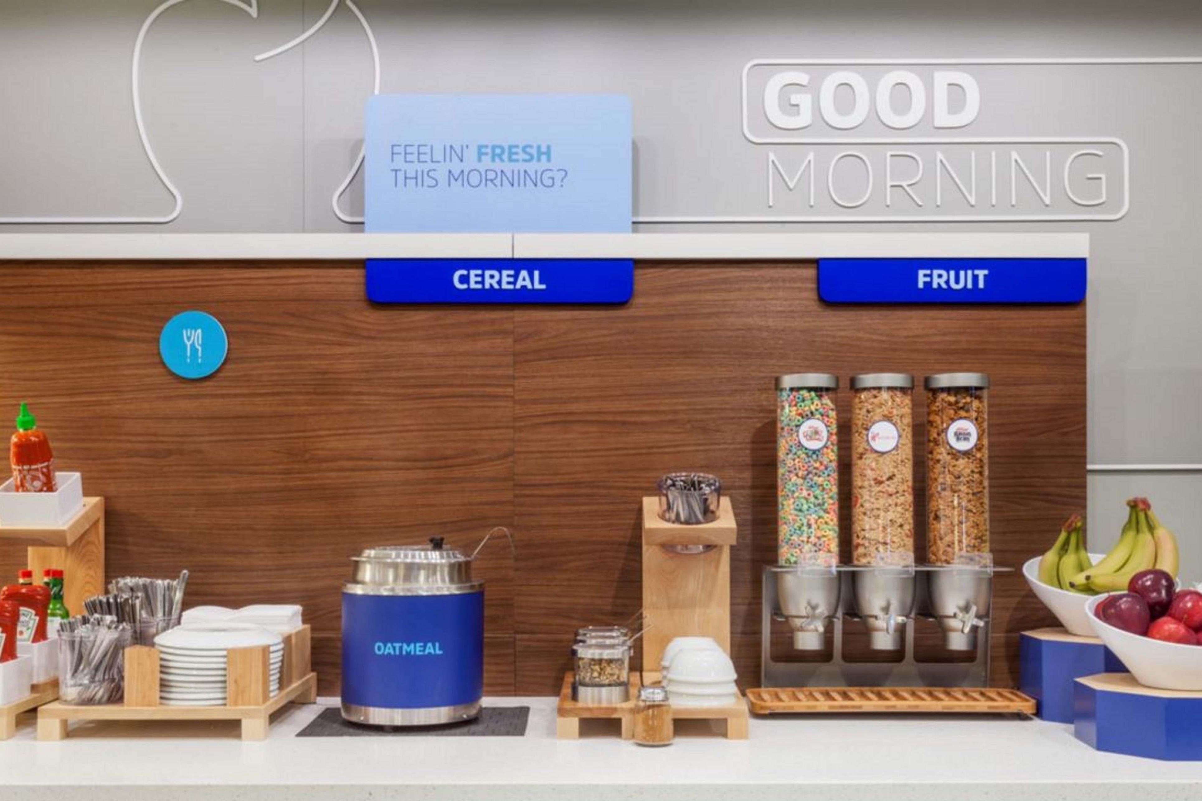 Holiday Inn Express Hotel & Suites Milwaukee-New Berlin By Ihg Eksteriør billede
