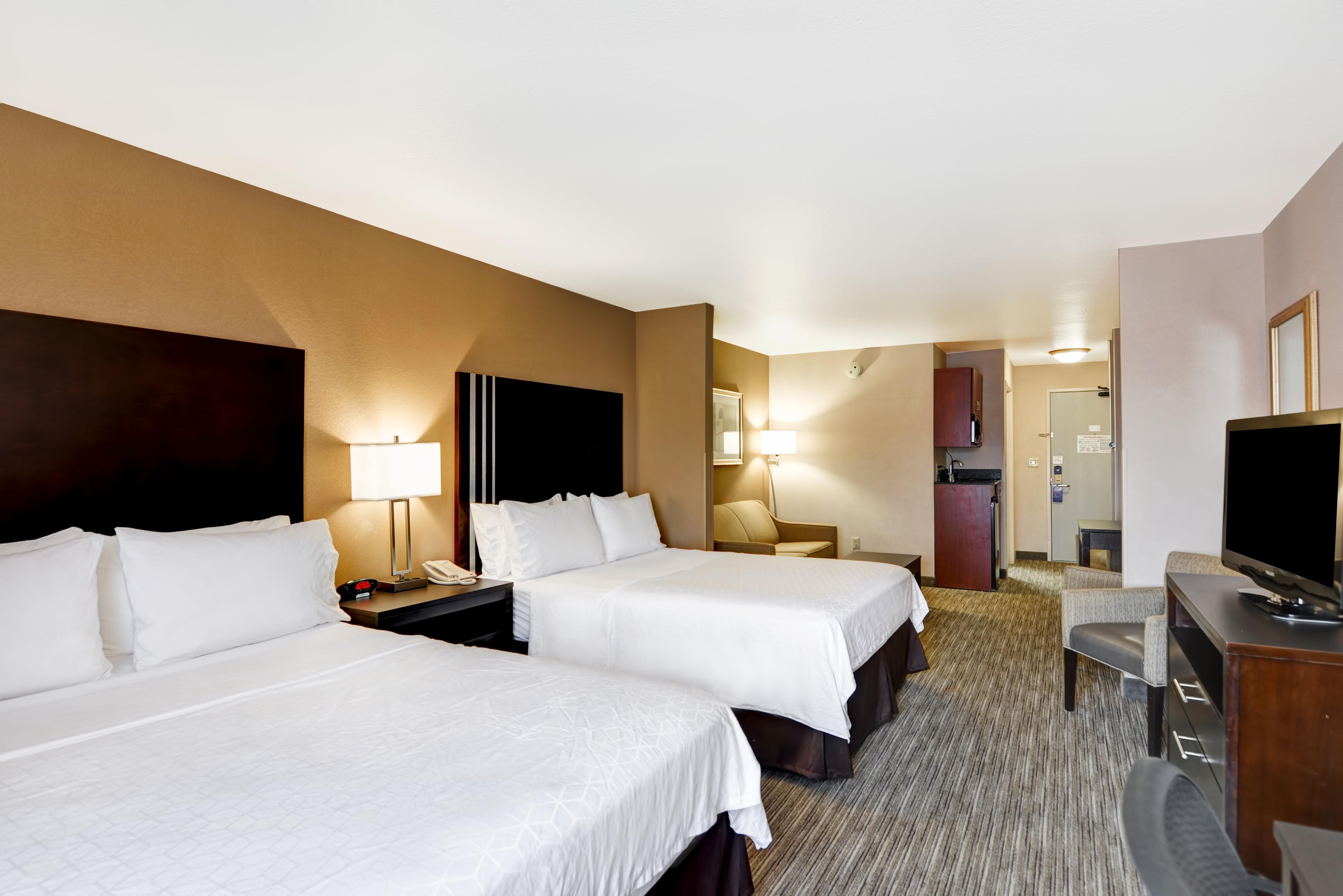Holiday Inn Express Hotel & Suites Milwaukee-New Berlin By Ihg Eksteriør billede