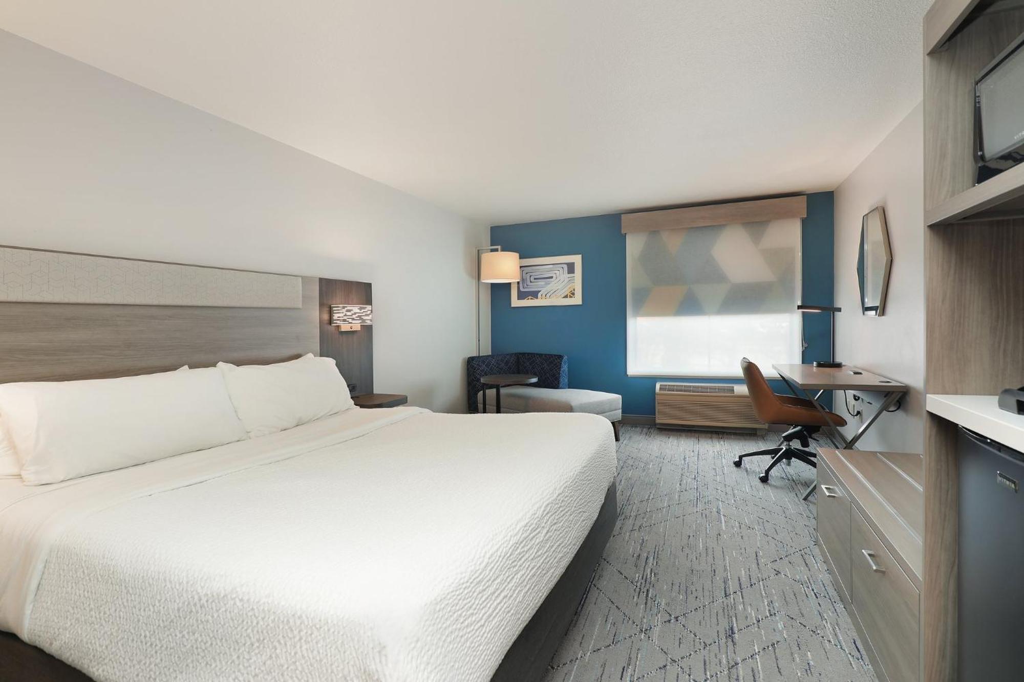 Holiday Inn Express Hotel & Suites Milwaukee-New Berlin By Ihg Eksteriør billede