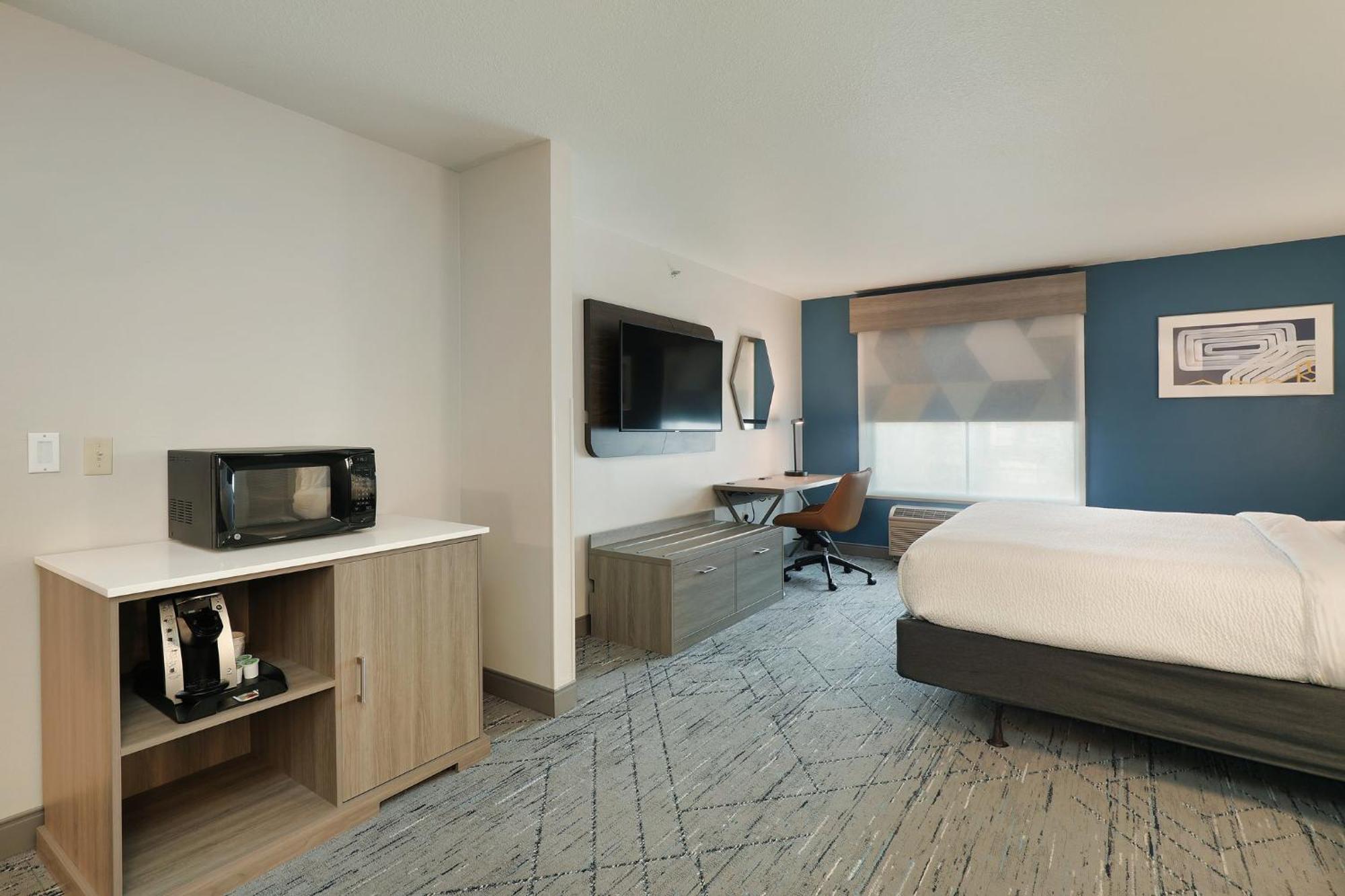 Holiday Inn Express Hotel & Suites Milwaukee-New Berlin By Ihg Eksteriør billede